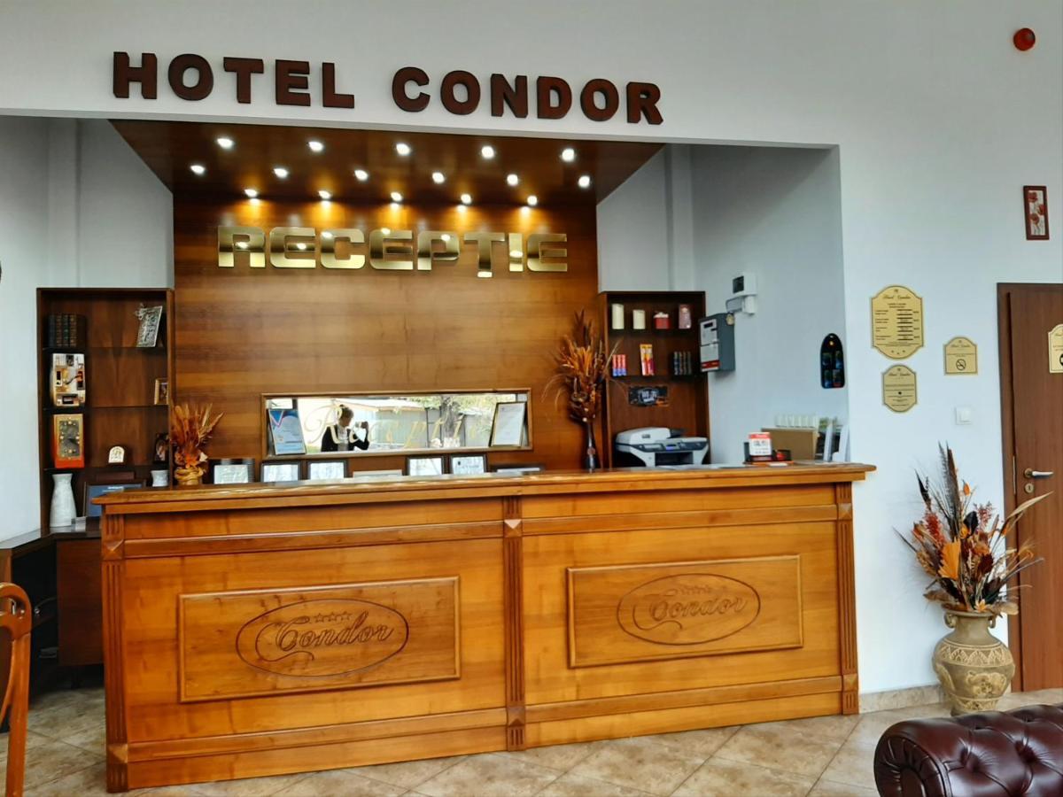 Hotel Condor Oravita Exteriör bild